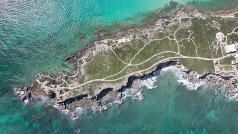 Top-View-Aerial-Of-Isla-Mujeres,-Yucatan,-Mexico