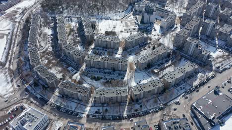 Wohnheimviertel-Der-Sowjetischen-Architektur-In-Vilnius-Drohnendreher-Aus-Der-Luft