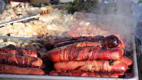 Hot-dog-cooking-Venice-Beach-Vendor