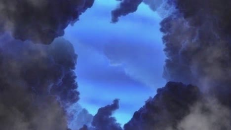 Schwarze-Wolken,-Die-Löcher-Im-Blauen-Himmel-Bildeten