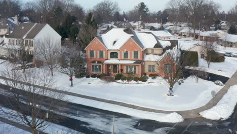 Winter-snow-in-American-neighborhood-development