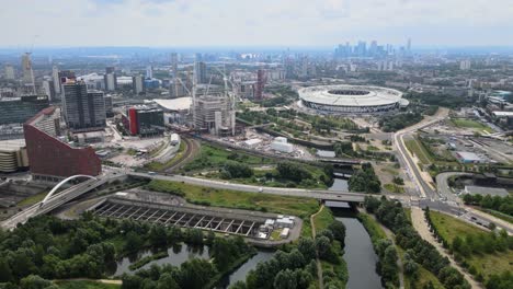 Queen-Elizabeth-Olympic-Park-Stratford-East-London-with-canary-wharf-in-distance-background