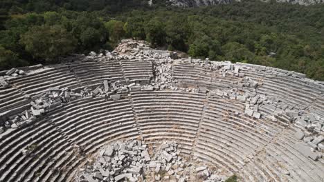 Riesiges-Amphitheater-In-Der-Antiken-Stadt-Thermessos-In-Der-Türkei