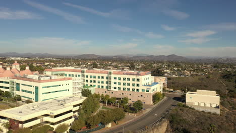 Rady's-Children's-Hospital-in-San-Diego,-drone-orbit