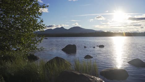 Iconic-mountain-and-lake-landscape-in-Norway,-Femunden