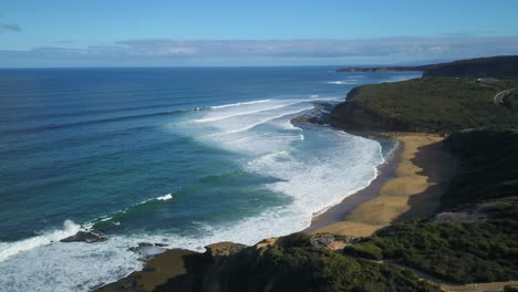 Australia-Torquay-pan-forward-scenic-Drone-WSL-Ocean-scene-cinematic-establishing-shoot-by-Taylor-Brant-Film