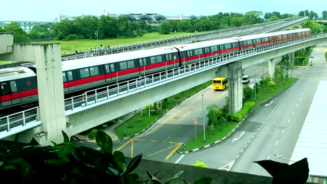 Singapur-Estacionamiento-De-Tren-De-Cabina-Larga-Vacío-En-Los-Ferrocarriles