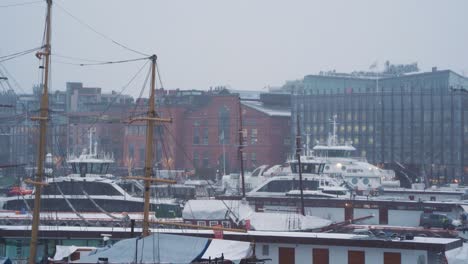 Overcast-Day-Scene-View-Of-Moored-Boats-And-Yachts-At-Aker-Brygge-District