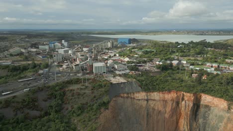 Aerial-retreat-from-Cullinan-Diamond-Mine-reveals-huge,-deep-rock-pit