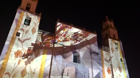 videomapping-show-with-traditional-mayan-fabrics-in-the-cathedral-of-merida-yucatan
