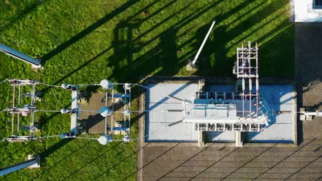 Elektrogiganten:-Die-Rolle-Von-Hochspannungstransformatoren-Bei-Der-Erzeugung-Erneuerbarer-Energie-In-Nordrhein-Westfalen-Deutschland