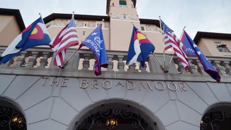 Entrada-Frontal-Al-Hotel-Broadmoor-En-Colorado-Springs-Colorado
