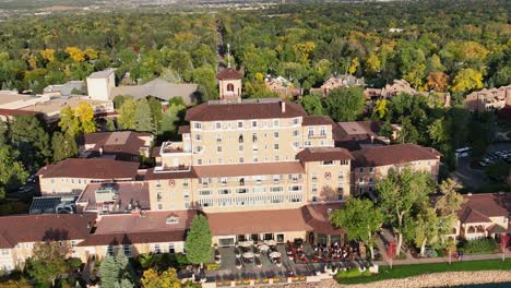 Aerial-of-the-Broadmoor-Hotel-in-Colorado-Springs-Colorado