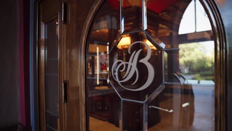 Front-glass-door-of-the-Broadmoor-Hotel-in-Colorado-Springs-Colorado
