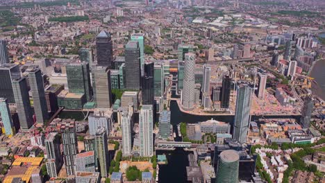 Aerial-view-of-the-Canary-Wharf-complex,-Isle-of-Dogs,-London,-UK