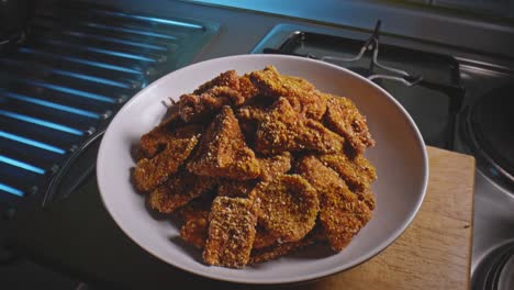 Frisch-Zubereitete-Hausgemachte-Chicken-Nuggets