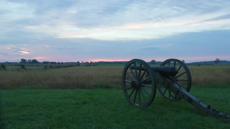 Amerikanische-Bürgerkriegskanone-Im-Gettysburg-National-Military-Park-Bei-Sonnenaufgang