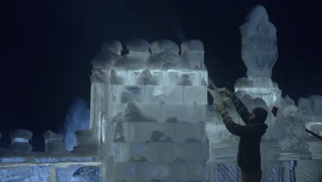 Banff-National-Park-Ice-Sculptures,-Sculpting-Ice,-4K