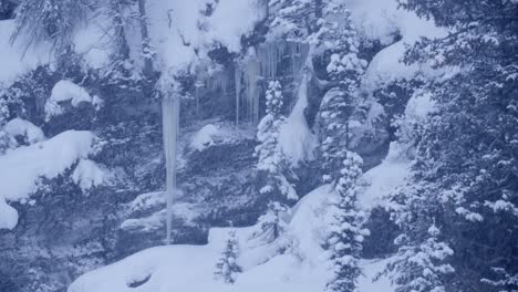 Icicles-in-Banff-National-Park-on-Hike