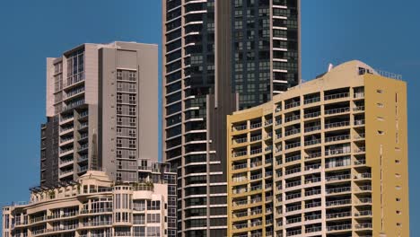 View-of-Brisbane-City-apartments-from-Wilson-Outlook-Reserve,-New-Farm