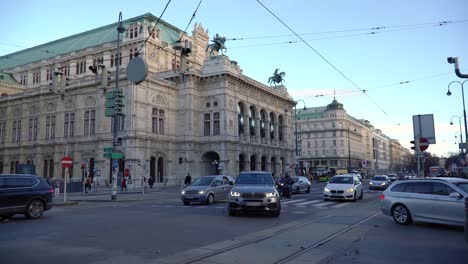 View-of-a-busy-intersection-on-the-streets-of-Vienna,-Austria