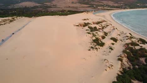 Drone-shot-of-the-sand-dunes-in-Tarifa,-Spain