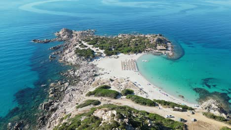 Punta-Molentis-Beach-and-Peninsula-in-Villasimius,-Sardinia---Aerial-4k-Tilting-Down