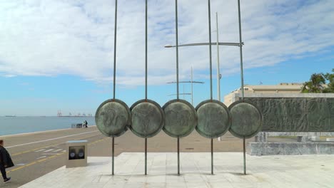 Alexander-Der-Große-Statue-In-Thessaloniki-Ist-Ein-Beeindruckendes,-Sechs-Meter-Hohes-Denkmal,-Das-Alexander-Beim-Reiten-Auf-Seinem-Pferd-„voukefalas“-Darstellt