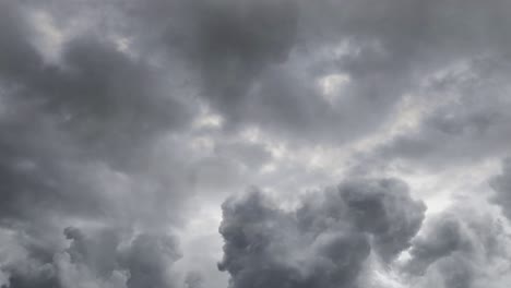 view-of-Lightning-storm-on-dark-clouds-4k
