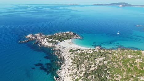 White-Sandy-Punta-Molentis-Beach-in-Villasimius,-Sardinia---Aerial-4k-Tilting-Down