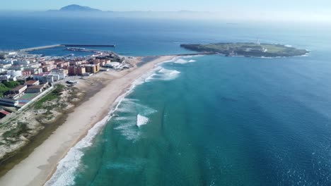 beautiful-spanish-town-of-tarifa-with-morocco-in-the-background,-amazing-sunny-weather