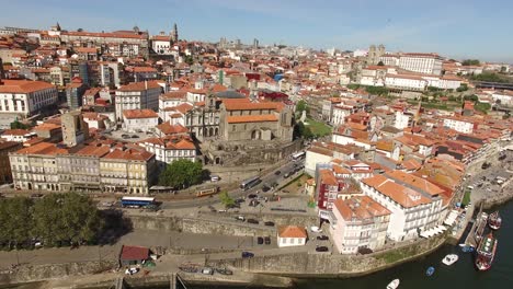 Stadt-Porto-Gebäude-Innenstadt