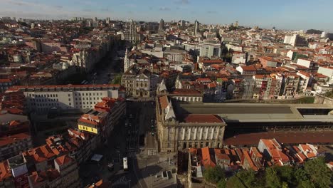 Drohnenaufnahmen-Der-Stadt-Porto-In-Portugal