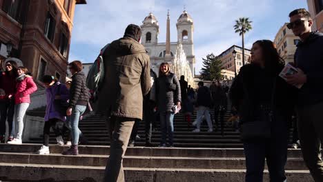 Rom,-Italien-Tag-Der-Spanischen-Treppe-Leute,-Die-Ein-Foto-Gemacht-Haben