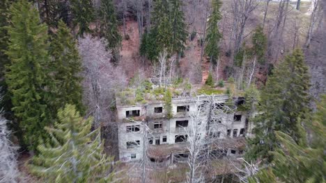 Aerial:-The-abandoned-sanatorium-"Brestovac"-in-the-mountains-of-Zagreb,-Croatia
