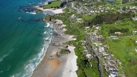 Vibrant-coastal-town-of-Brighton-in-New-Zealand,-aerial-view
