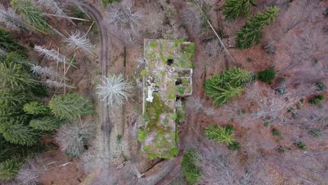 Top-down-aerial-view-of-abandoned-hospital-in-the-outskirts-of-Zagreb,-Croatia,-
