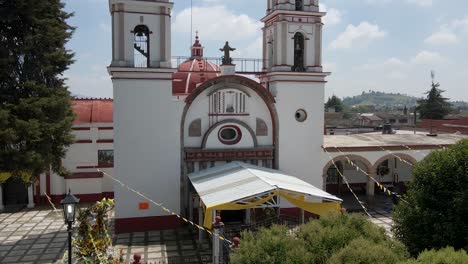 Aerial-view-closeup-of-church-in-Almoloya-downtown-at-sunny-day
