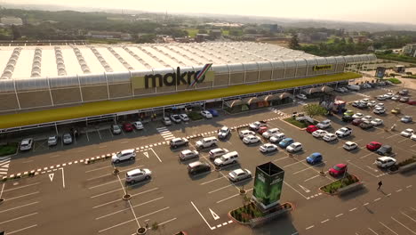 Drone-shot-of-Makro-Shopping-Centre-in-South-Africa