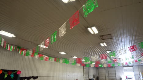 decorations-at-a-mexican-quinceanera