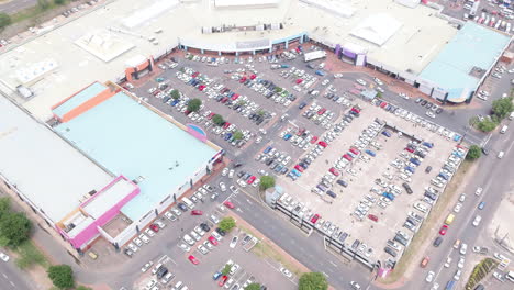 Aerial-drone-shot-of-a-busy-shopping-mall-plaza-in-South-Africa