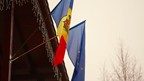 Republic-of-Moldova-and-Europe-flag-attached-to-a-home