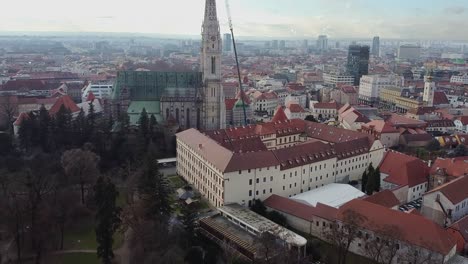 Aerial-view-of-the-museum-and-the-cathedral-in-the-city-of-Zagreb,-Croatia