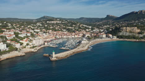 Drone-footage-of-Cassis-village-and-harbour-on-the-French-Riviera