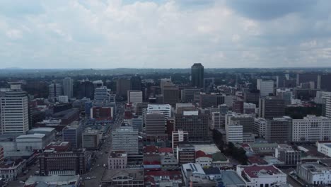 Video-De-Drones-Del-Centro-De-La-Ciudad-En-Harare,-Zimbabue