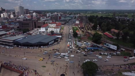 Drohnenvideo-Vom-Stadtzentrum-In-Harare,-Simbabwe