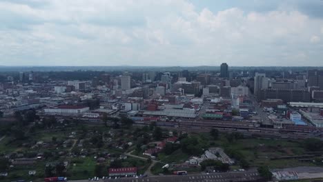 Drone-video-of-the-City-Center-in-Harare,-Zimbabwe