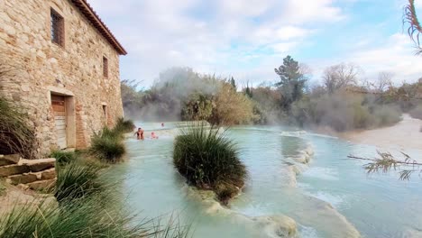 baths-of-saturnia-in-italy