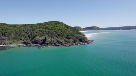 Panoramic-View-Of-Double-Island-Point-And-Surrounding-Pristine-Beaches-In-Cooloola,-QLD,-Australia