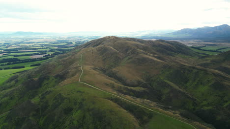 Aerial-view-of-mountains-in-Mossburn,-Northern-Southland,-New-Zealand